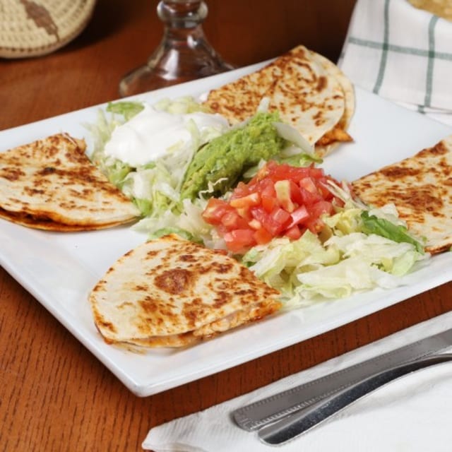 Quesadilla Los Compas.